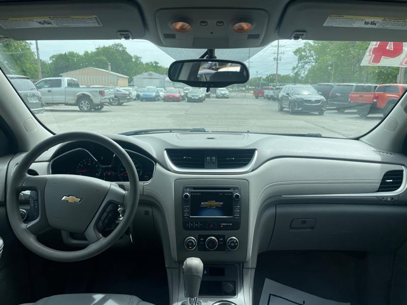 Chevrolet Traverse LS FWD w/PDC 2014