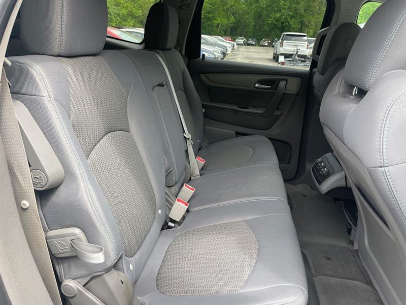 Chevrolet Traverse LS FWD w/PDC 2014