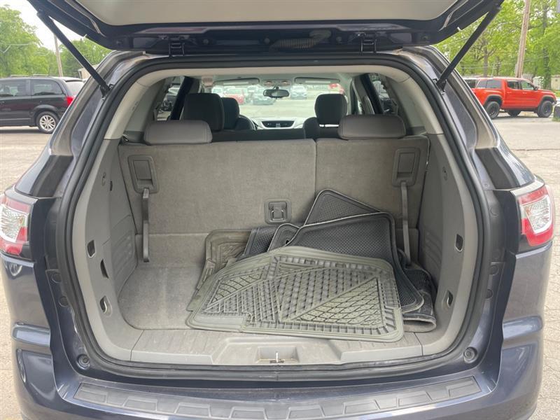 Chevrolet Traverse LS FWD w/PDC 2014