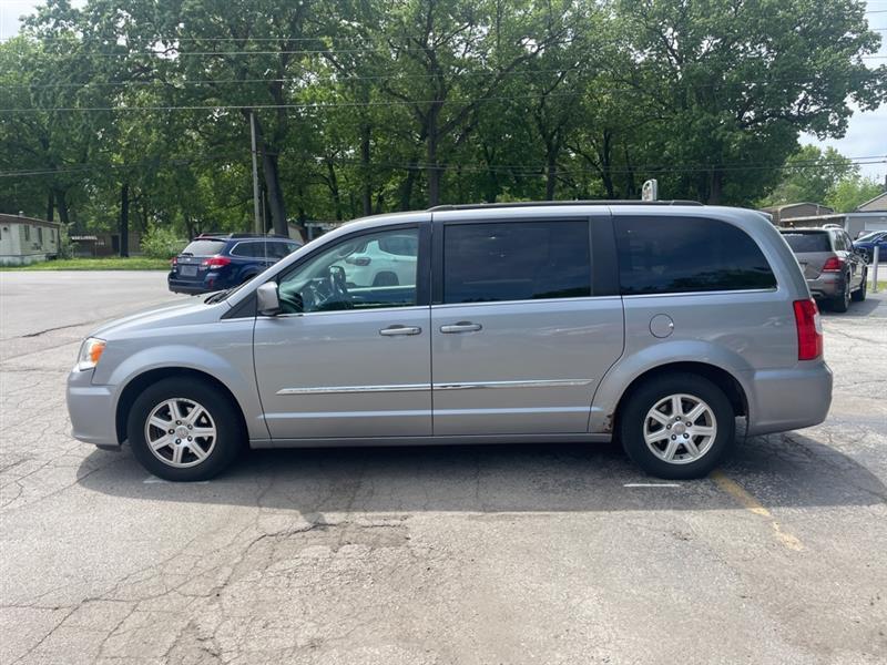 Chrysler Town & Country Touring 2013