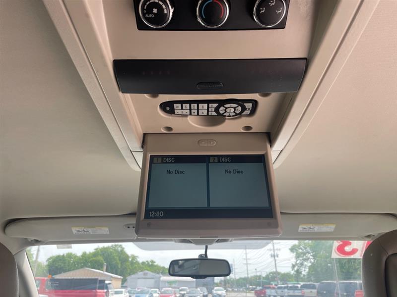 Chrysler Town & Country Touring 2013
