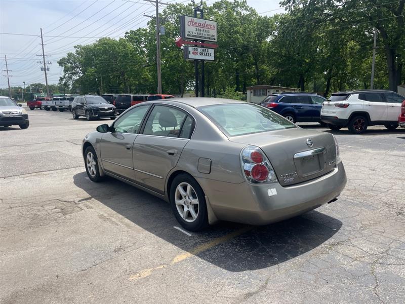 Nissan Altima 2.5 S 2005