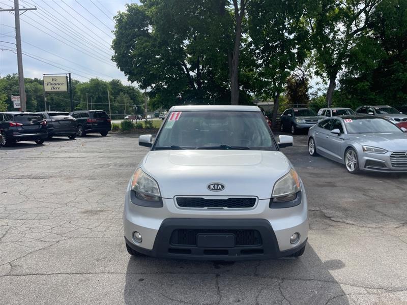 Kia Soul + 2011