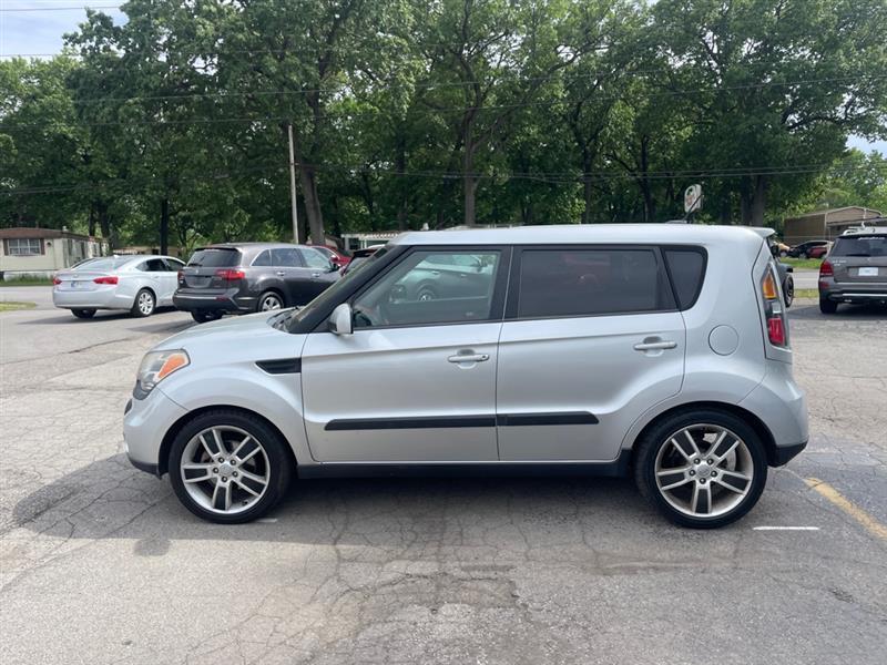 Kia Soul + 2011