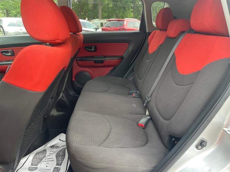 Kia Soul + 2011