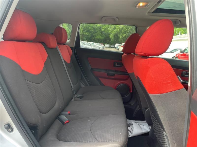 Kia Soul + 2011