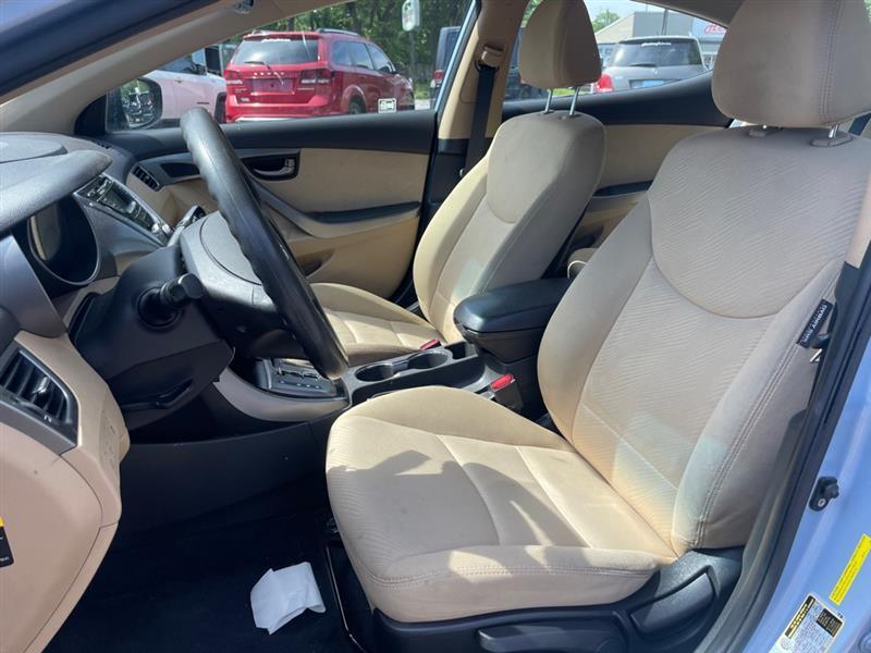 Hyundai Elantra GLS M/T 2013