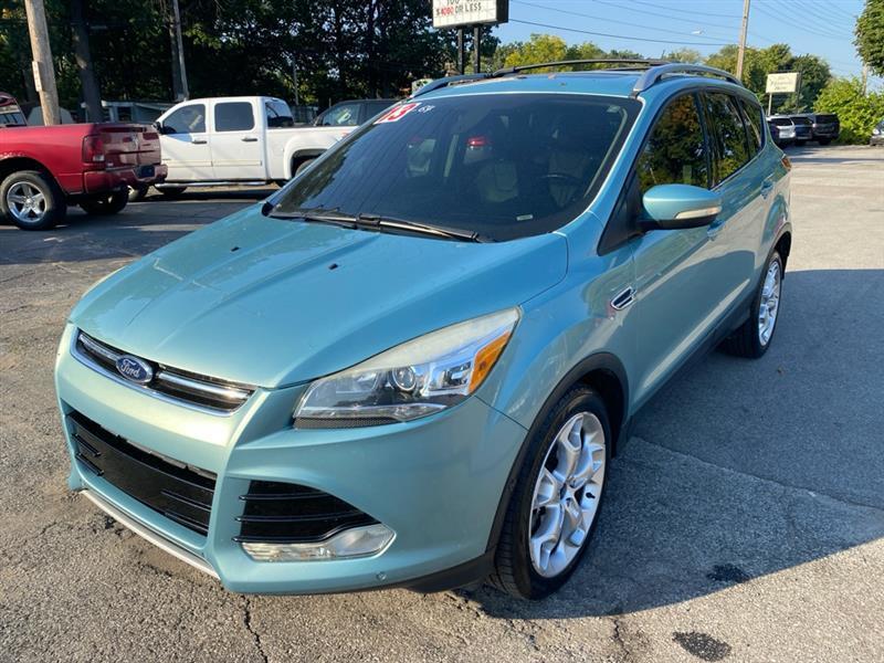 Ford Escape Titanium 4WD 2013