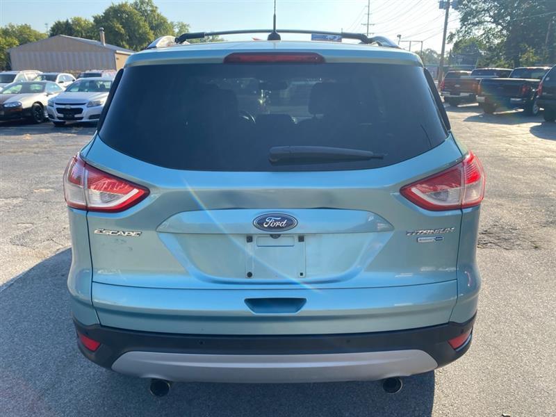 Ford Escape Titanium 4WD 2013