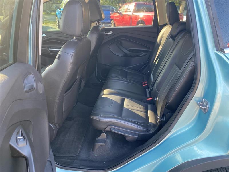 Ford Escape Titanium 4WD 2013