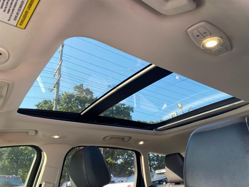 Ford Escape Titanium 4WD 2013