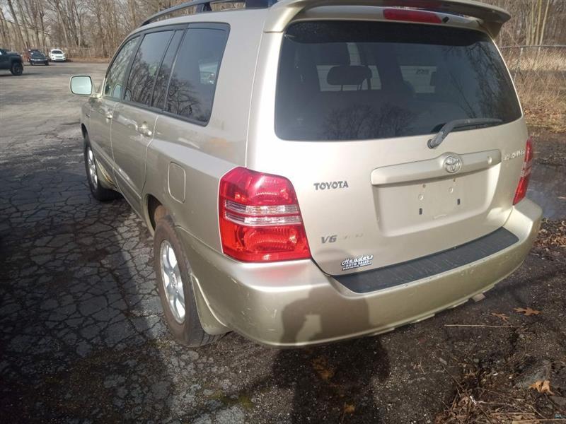 Toyota Highlander Limited V6 4WD 2002