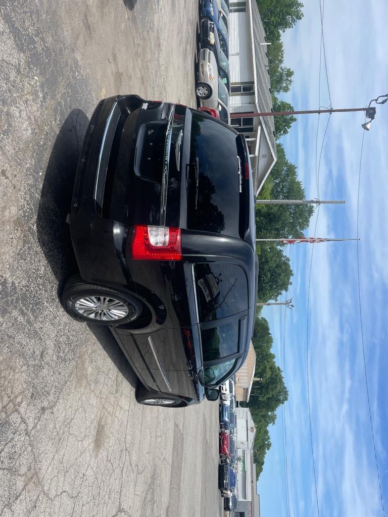 Chrysler Town & Country Touring-L 2013