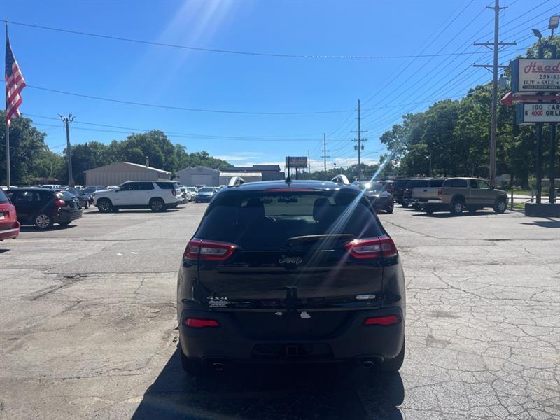 Jeep Cherokee Latitude 4WD 2014