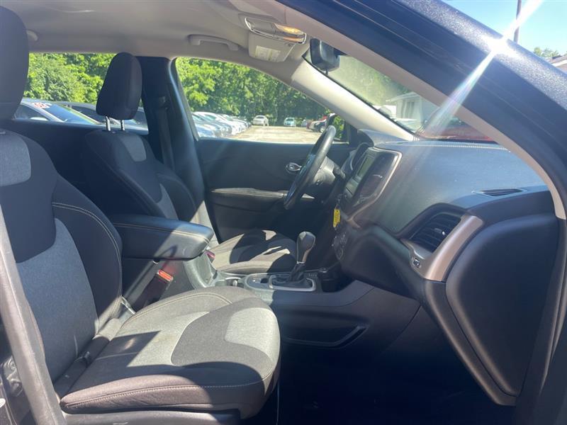 Jeep Cherokee Latitude 4WD 2014