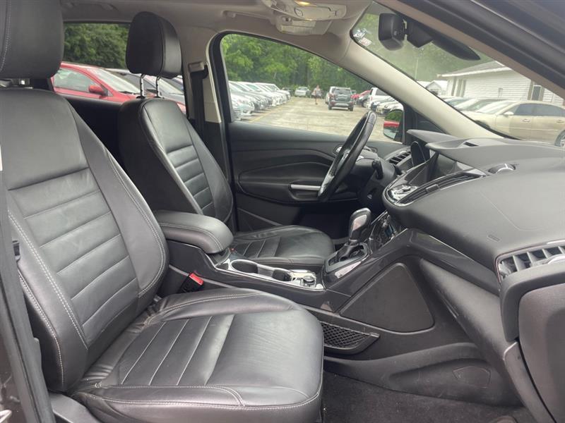 Ford Escape Titanium 4WD 2015