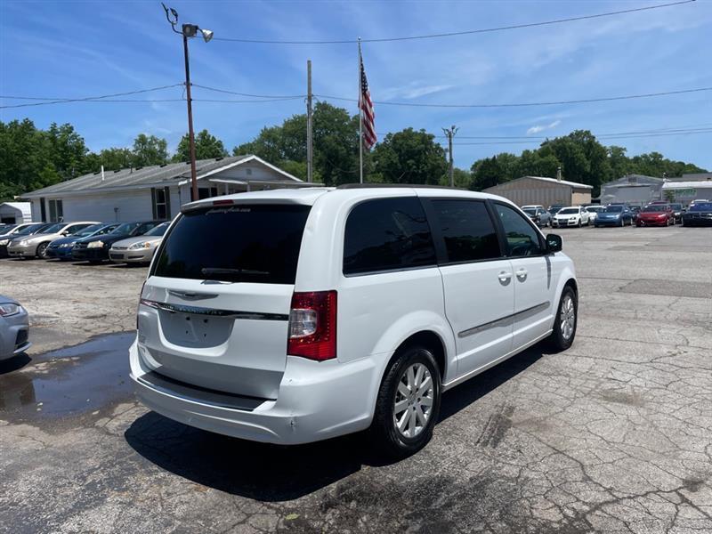 Chrysler Town & Country Touring 2014