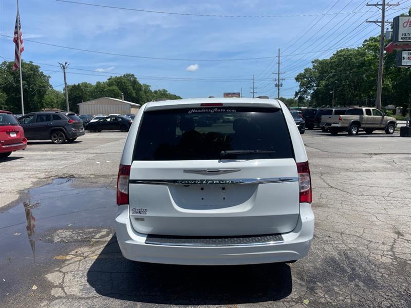 Chrysler Town & Country Touring 2014