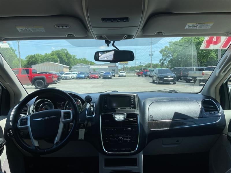 Chrysler Town & Country Touring 2014