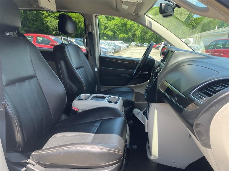 Chrysler Town & Country Touring 2014