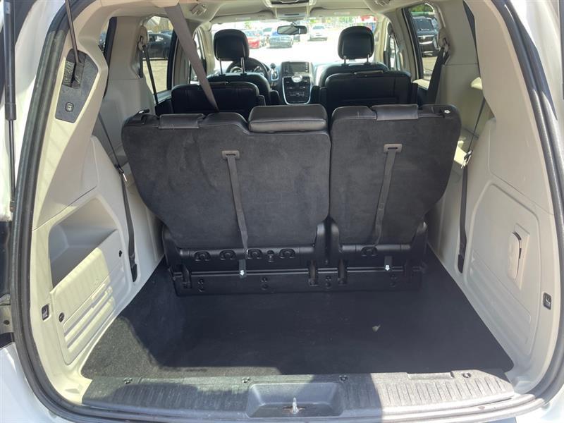 Chrysler Town & Country Touring 2014