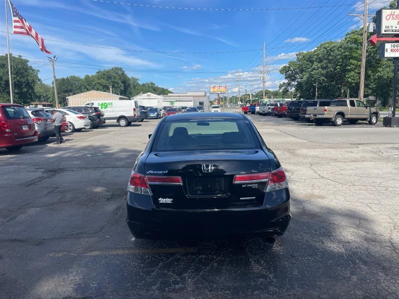 Honda Accord SE Sedan AT 2011