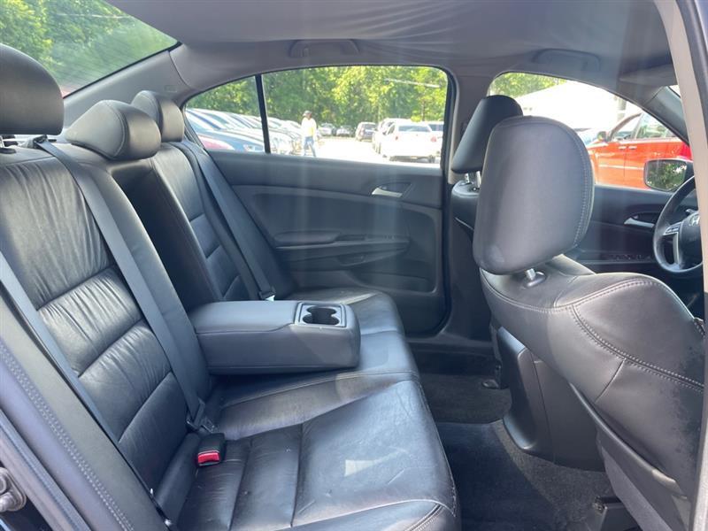 Honda Accord SE Sedan AT 2011
