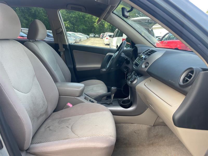 Toyota RAV4 Base I4 2WD 2008