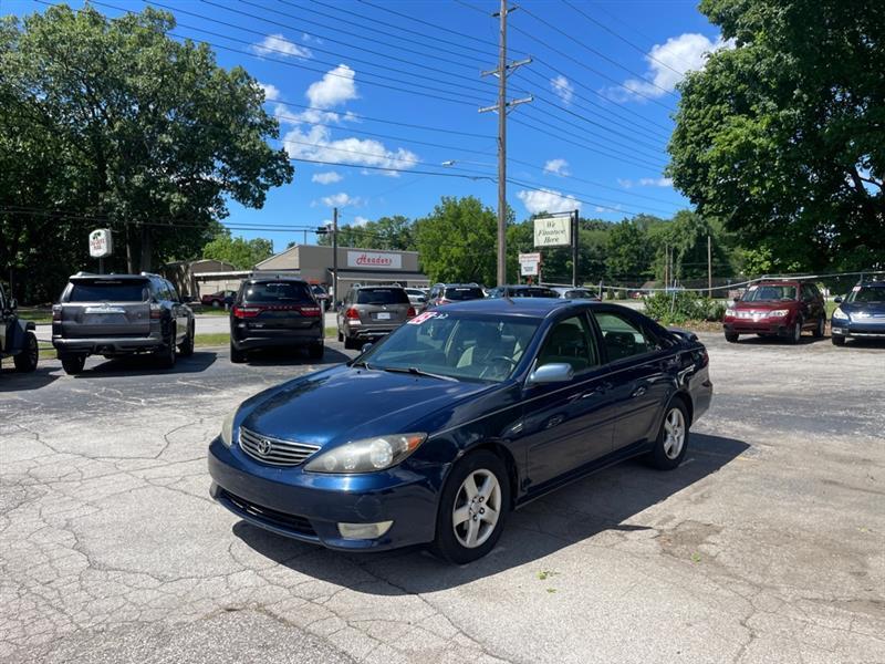 2005 Toyota Camry LE