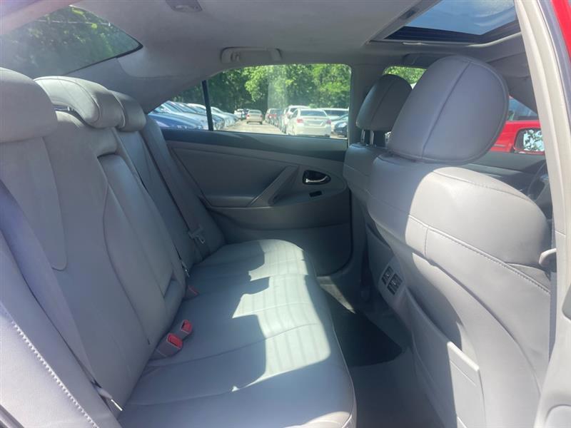 Toyota Camry Hybrid Sedan 2007