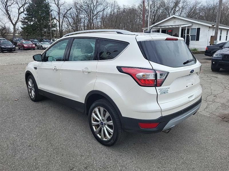 Ford Escape Titanium 4WD 2017
