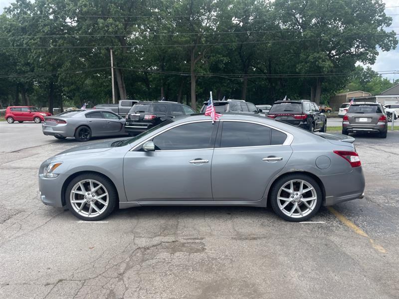 Nissan Maxima S 2009