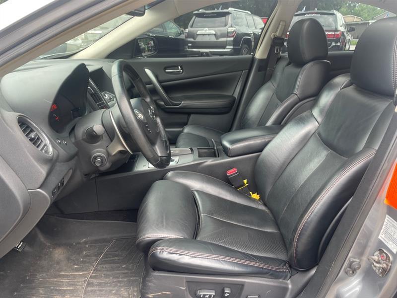 Nissan Maxima S 2009