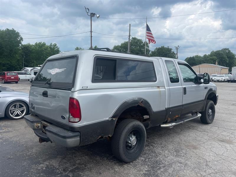 Ford F-250 SD XL SuperCab 4WD 2003
