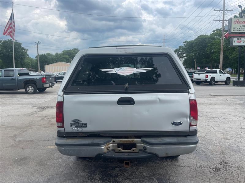 Ford F-250 SD XL SuperCab 4WD 2003
