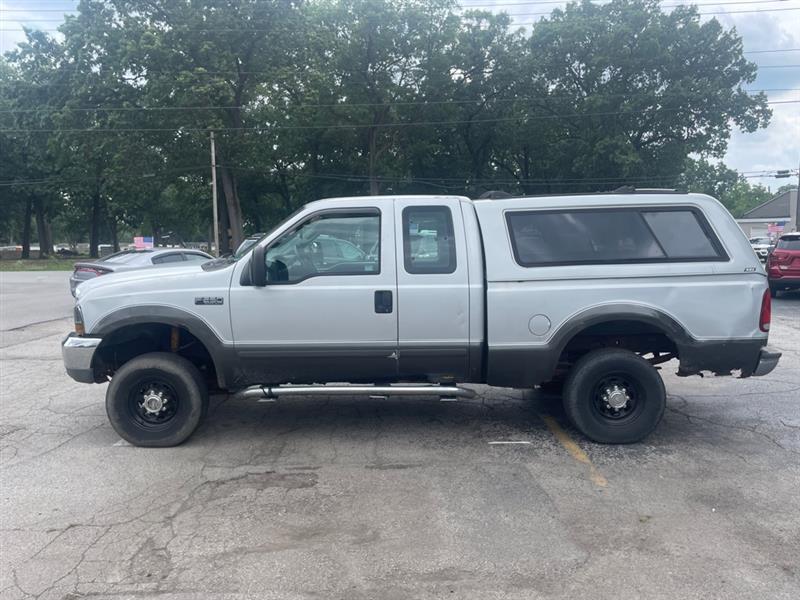 Ford F-250 SD XL SuperCab 4WD 2003