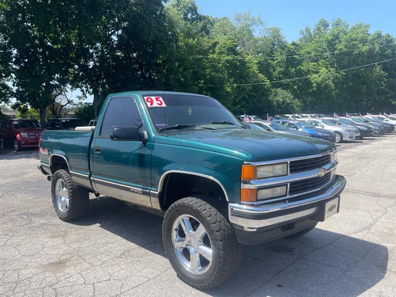 Chevrolet C/K 1500 Reg. Cab 6.5-ft. Bed 4WD 1995
