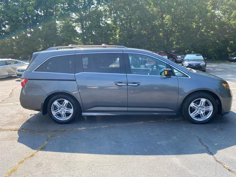 Honda Odyssey Touring 2011