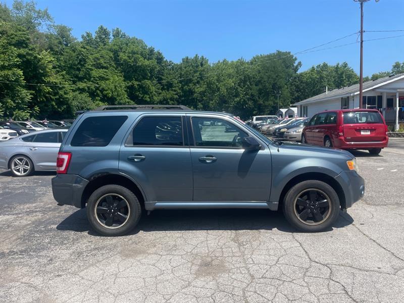 Ford Escape XLT 4WD 2011