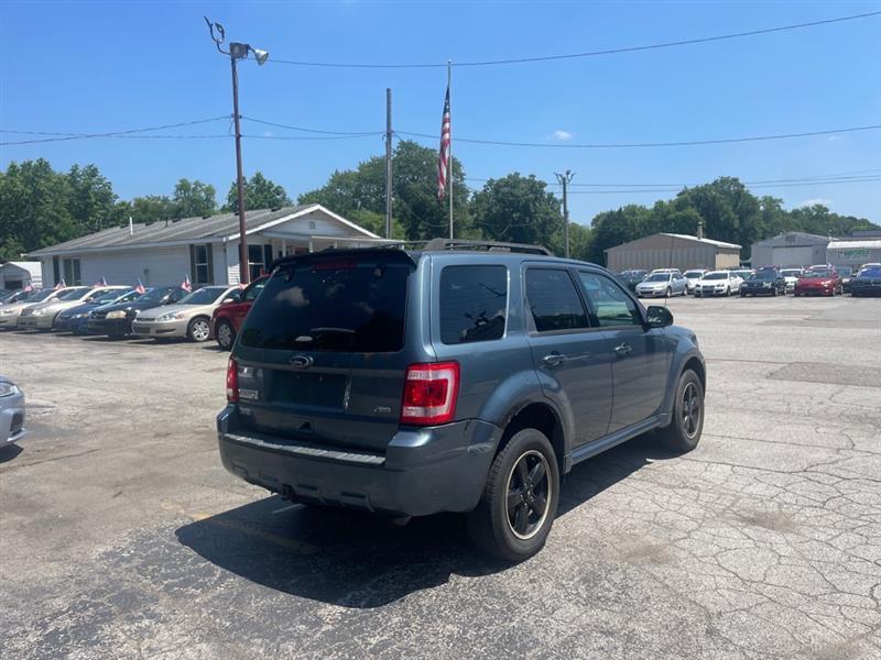 Ford Escape XLT 4WD 2011