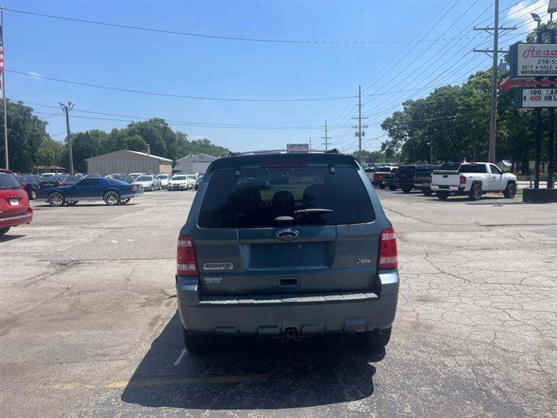 Ford Escape XLT 4WD 2011