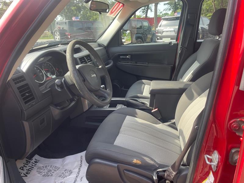 Jeep Liberty Sport 4WD 2010