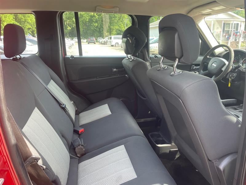 Jeep Liberty Sport 4WD 2010