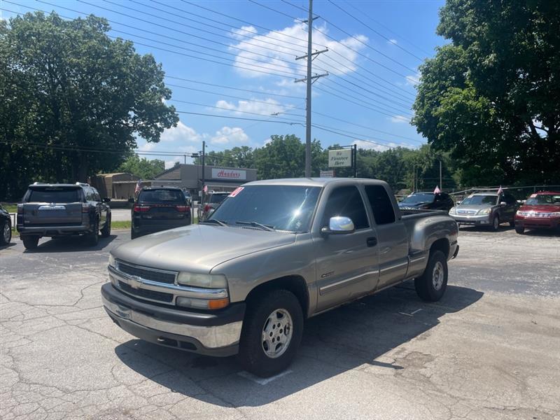 Chevrolet Silverado 1500 LT Ext. Cab 3-Door Short Bed 4WD 2000