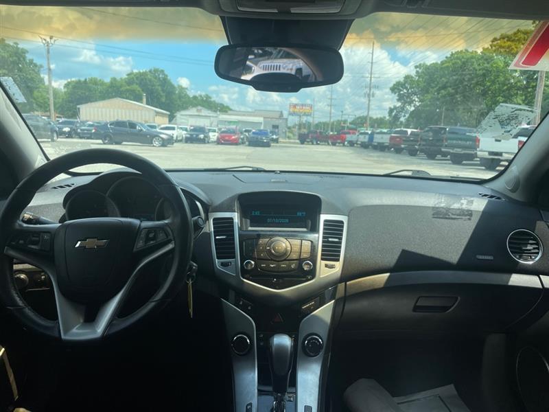 Chevrolet Cruze 1LT 2011