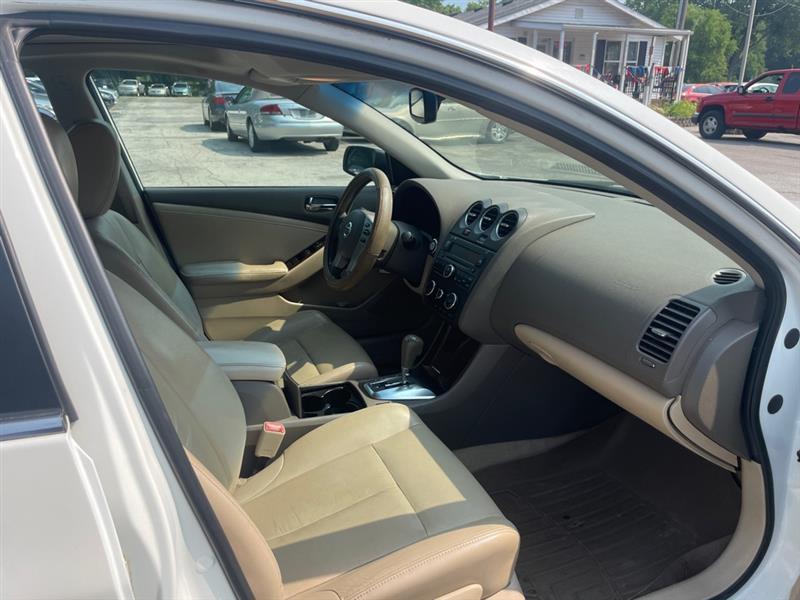 Nissan Altima 2.5 S 2012