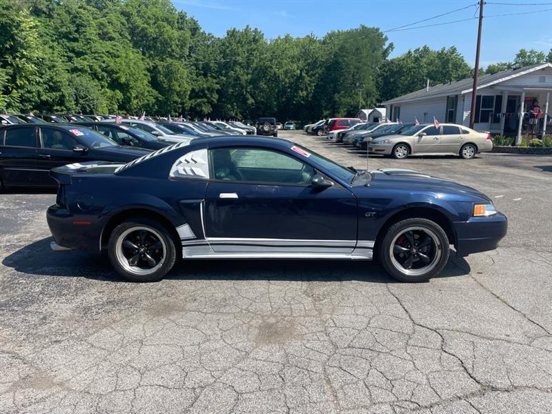Ford Mustang Bullitt GT 2001