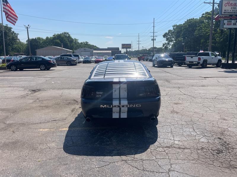 Ford Mustang Bullitt GT 2001