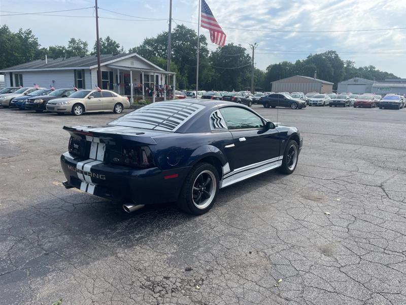 Ford Mustang Bullitt GT 2001