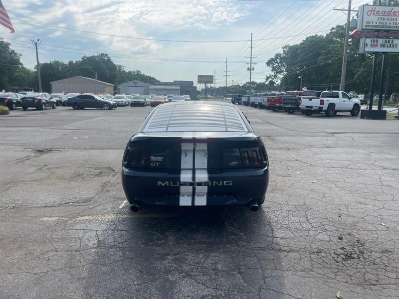Ford Mustang Bullitt GT 2001
